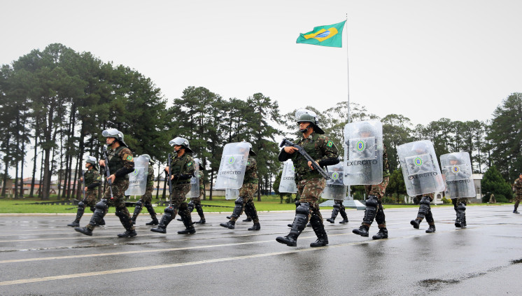  Formatura do dia do Exército Brasileiro 